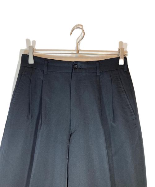 COMME des GARCONS HOMME PLUS（コムデギャルソンオムプリュス）COMME des GARCONS HOMME PLUS (コムデギャルソンオムプリュス) タックスラックスパンツ ブラック サイズ:Sの古着・服飾アイテム