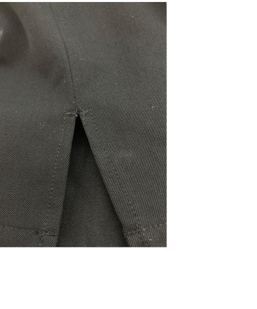 COMME des GARCONS HOMME PLUS（コムデギャルソンオムプリュス）COMME des GARCONS HOMME PLUS (コムデギャルソンオムプリュス) タックスラックスパンツ ブラック サイズ:Sの古着・服飾アイテム