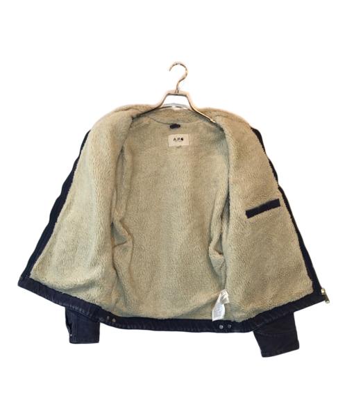 A.P.C.（アーペーセー）A.P.C. (アーペーセー) CarHartt (カーハート) 裏ボア ダック地ジャケット ネイビー サイズ:Mの古着・服飾アイテム