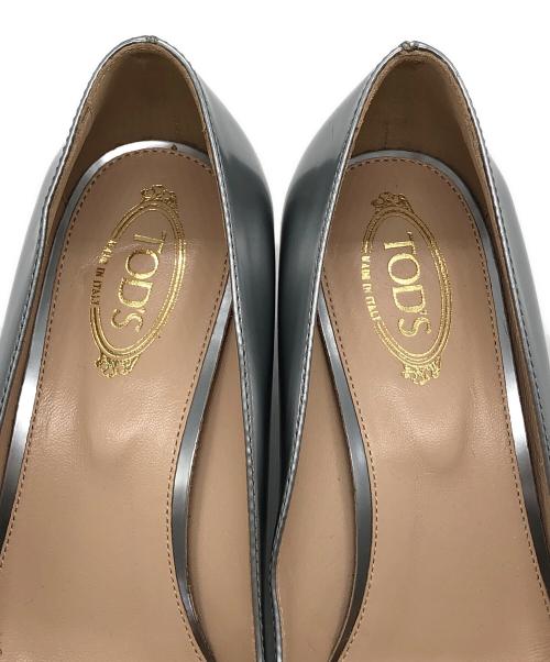 TOD'S（トッズ）TOD'S (トッズ) シューズ シルバー サイズ:37 1/2の古着・服飾アイテム