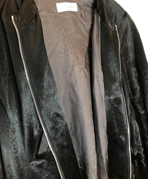 rin（リン）rin (リン) バック刺繍 ジップアップ サテン ノーカラー ロングコート ブラック サイズ:SIZE Mの古着・服飾アイテム