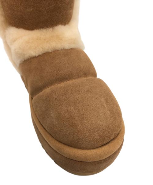 UGG（アグ）UGG (アグ) クラシック チラーピーク トールブーツ ベージュ サイズ:SIZE 22cmの古着・服飾アイテム