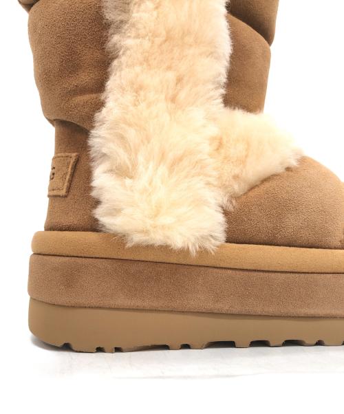 UGG（アグ）UGG (アグ) クラシック チラーピーク トールブーツ ベージュ サイズ:SIZE 22cmの古着・服飾アイテム
