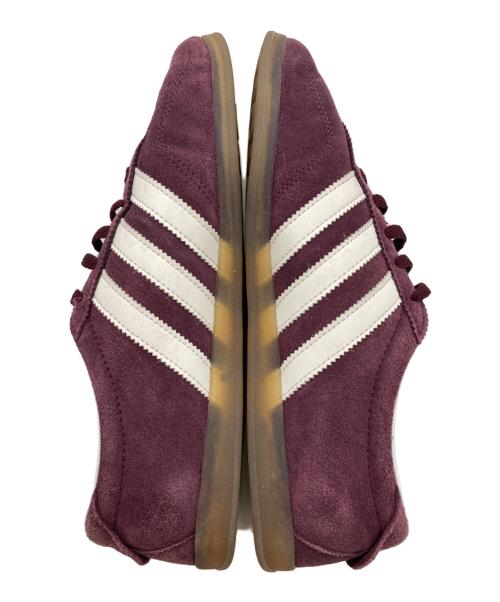 adidas（アディダス）adidas (アディダス) ローカットスニーカー ボルドー サイズ:25の古着・服飾アイテム