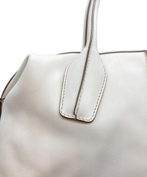TOD'S（トッズ）TOD'S (トッズ) 2WAYバッグ ホワイトの古着・服飾アイテム
