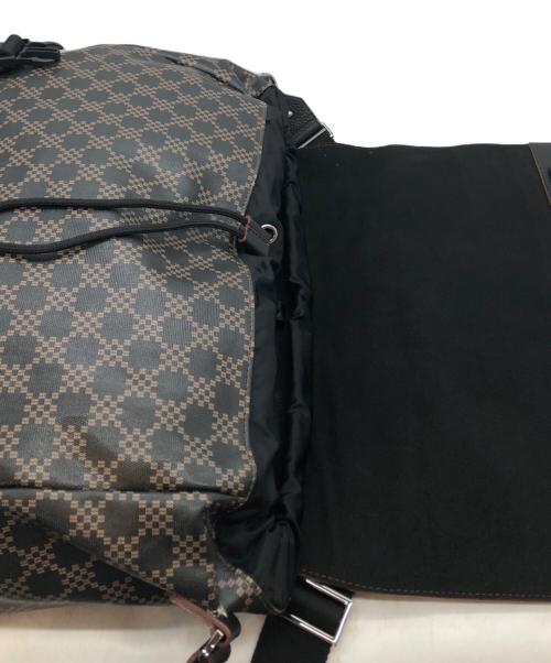 FURLA（フルラ）FURLA (フルラ) レザーメッセンジャーバッグ ブラックの古着・服飾アイテム
