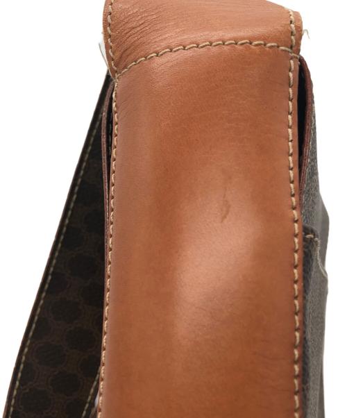 CELINE（セリーヌ）CELINE (セリーヌ) マカダム柄ショルダーバッグ ブラウンの古着・服飾アイテム