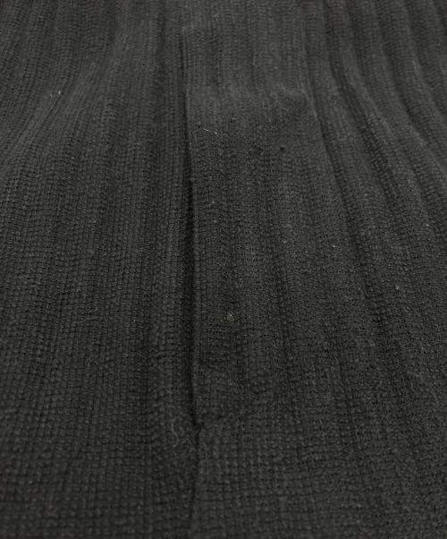 HOMME PLISSE ISSEY MIYAKE（オム プリッセ イッセイ ミヤケ）HOMME PLISSE ISSEY MIYAKE (オム プリッセ イッセイ ミヤケ) プリーツパンツ ブラック サイズ:SIZE 2の古着・服飾アイテム