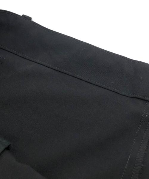 s'yte（サイト）s'yte (サイト) マルチポケットパンツ ブラック サイズ:３の古着・服飾アイテム