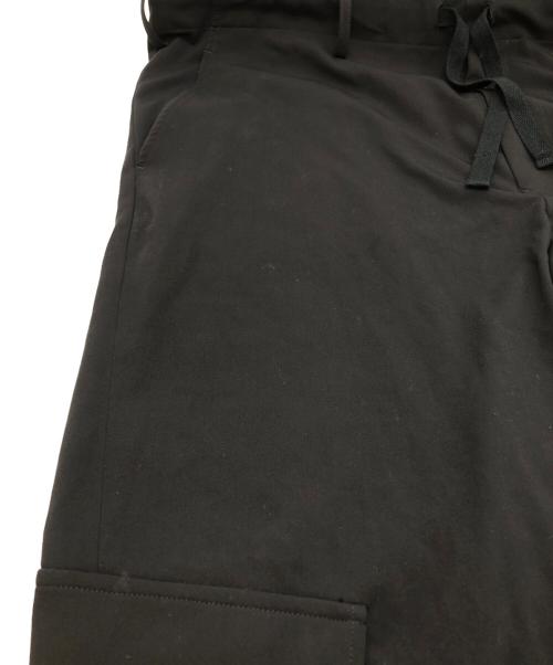 s'yte（サイト）s'yte (サイト) マルチポケットパンツ ブラック サイズ:３の古着・服飾アイテム