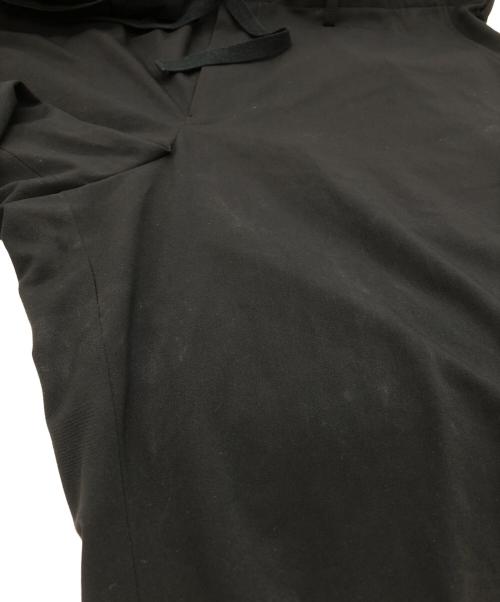 s'yte（サイト）s'yte (サイト) マルチポケットパンツ ブラック サイズ:３の古着・服飾アイテム