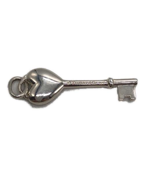 TIFFANY & Co.（ティファニー）TIFFANY & Co. (ティファニー) ハートキーペンダント シルバー サイズ:下記参照の古着・服飾アイテム