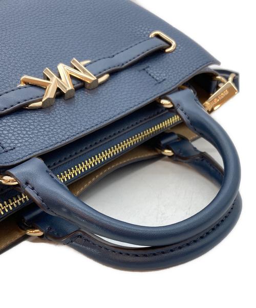 MICHAEL KORS（マイケルコース）MICHAEL KORS (マイケルコース) ショルダーバッグ ネイビーの古着・服飾アイテム