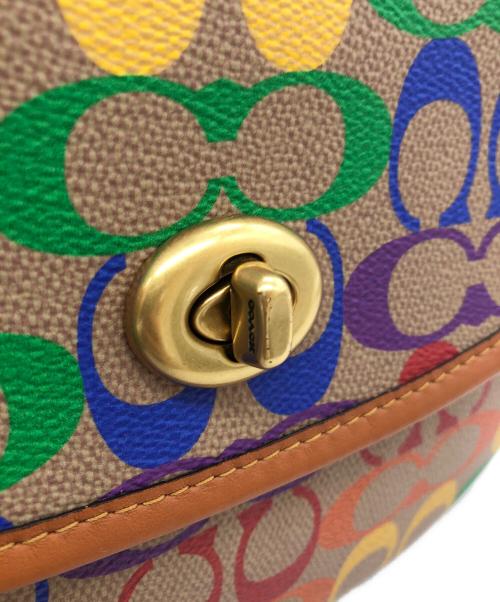 COACH（コーチ）COACH (コーチ) ウィロウ サドル バッグ レインボー シグネチャー キャンバス ブラウンの古着・服飾アイテム
