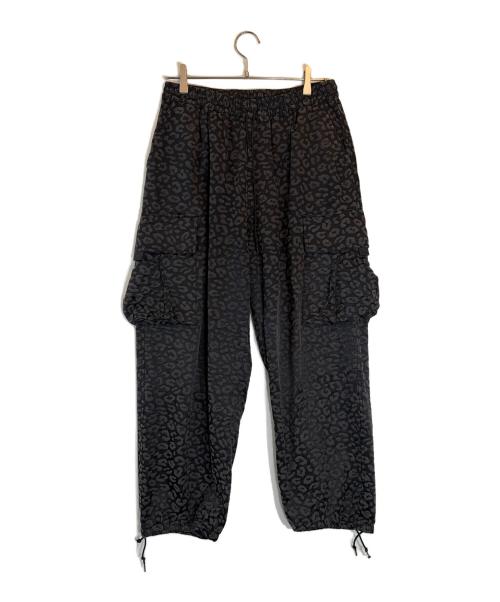 X-LARGE（エクストララージ）X-LARGE (エクストララージ) EASY LEOPARD 0CARGO PANTS ブラック サイズ:Mの古着・服飾アイテム