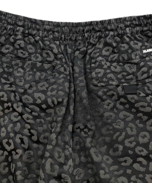 X-LARGE（エクストララージ）X-LARGE (エクストララージ) EASY LEOPARD 0CARGO PANTS ブラック サイズ:Mの古着・服飾アイテム