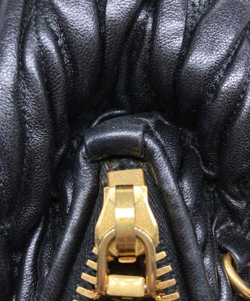 MIU MIU（ミュウミュウ）MIU MIU (ミュウミュウ) マテラッセ 2WAYバッグ ブラックの古着・服飾アイテム