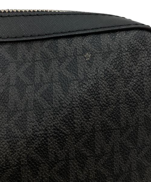 MICHAEL KORS（マイケルコース）MICHAEL KORS (マイケルコース) ショルダーバッグ ブラックの古着・服飾アイテム