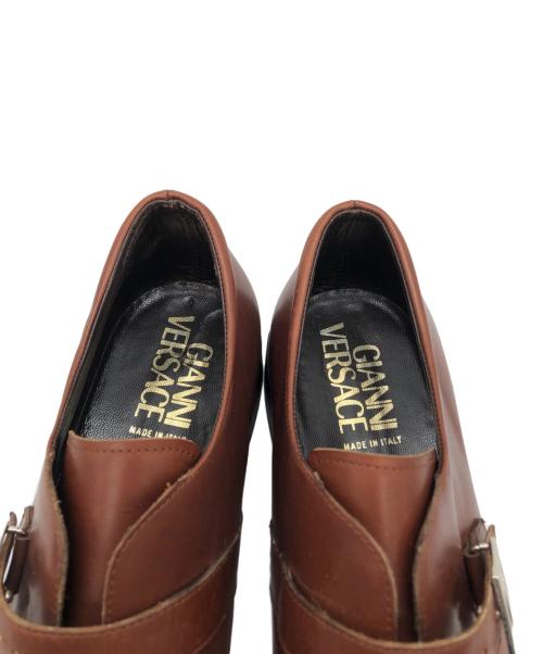 GIANNI VERSACE（ジャンニ・ヴェルサーチ）GIANNI VERSACE (ジャンニ・ヴェルサーチ) モンクストラップシューズ ブラウン サイズ:7 1/2の古着・服飾アイテム