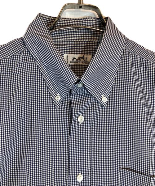 HERMES（エルメス）HERMES (エルメス) セリエ釦エンブレム刺繍シャツ ブルー×ホワイト サイズ:44-171/2の古着・服飾アイテム
