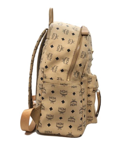 MCM（エムシーエム）MCM (エムシーエム) スタッズリュック アイボリーの古着・服飾アイテム