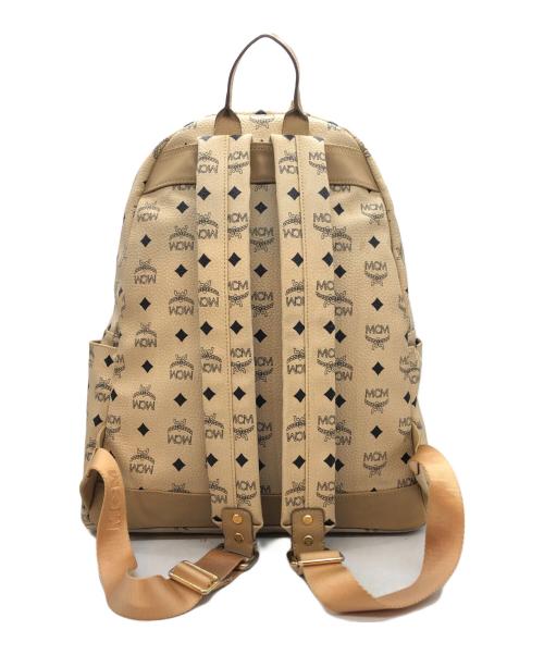 MCM（エムシーエム）MCM (エムシーエム) スタッズリュック アイボリーの古着・服飾アイテム