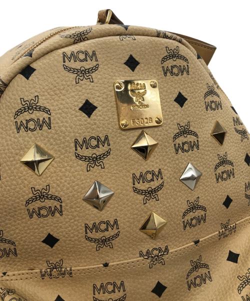 MCM（エムシーエム）MCM (エムシーエム) スタッズリュック アイボリーの古着・服飾アイテム