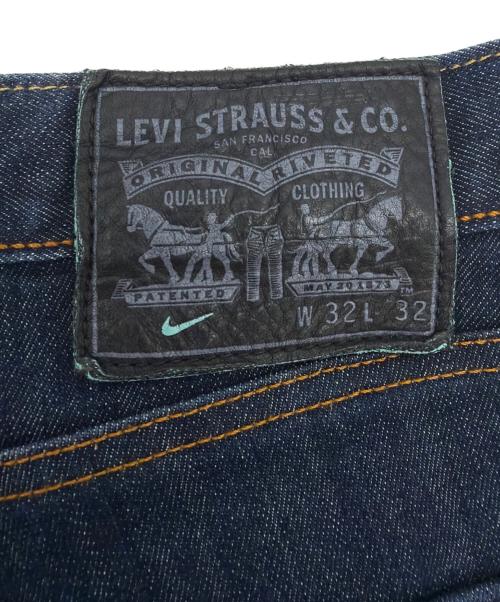 LEVI'S（リーバイス）LEVI'S (リーバイス) NIKE (ナイキ) デニムパンツ インディゴ サイズ:W32×L32の古着・服飾アイテム