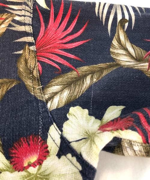 Engineered Garments（エンジニアド ガーメンツ）Engineered Garments (エンジニアド ガーメンツ) HAWAIIAN FLORAL JAVA CLOTH ネイビー サイズ:ｓの古着・服飾アイテム
