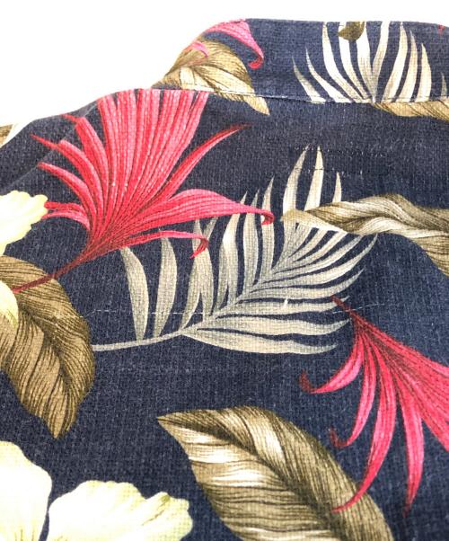 Engineered Garments（エンジニアド ガーメンツ）Engineered Garments (エンジニアド ガーメンツ) HAWAIIAN FLORAL JAVA CLOTH ネイビー サイズ:ｓの古着・服飾アイテム