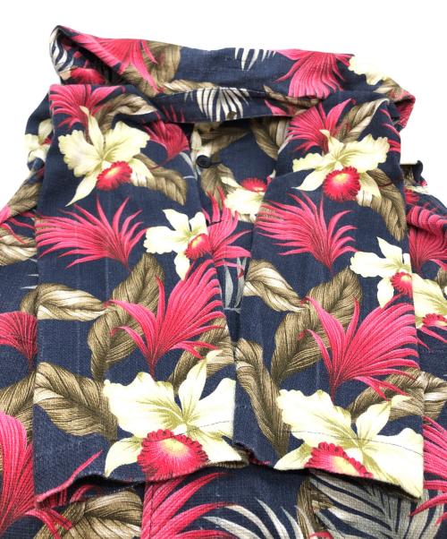 Engineered Garments（エンジニアド ガーメンツ）Engineered Garments (エンジニアド ガーメンツ) HAWAIIAN FLORAL JAVA CLOTH ネイビー サイズ:ｓの古着・服飾アイテム