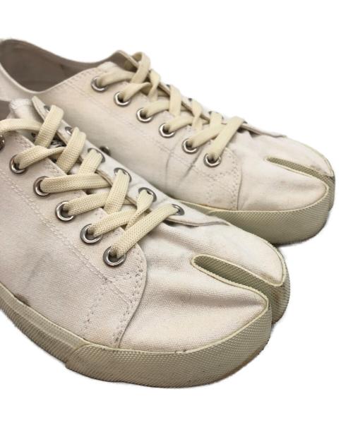 Maison Margiela（メゾンマルジェラ）Maison Margiela (メゾンマルジェラ) 足袋キャンバススニーカー ホワイト サイズ:42の古着・服飾アイテム