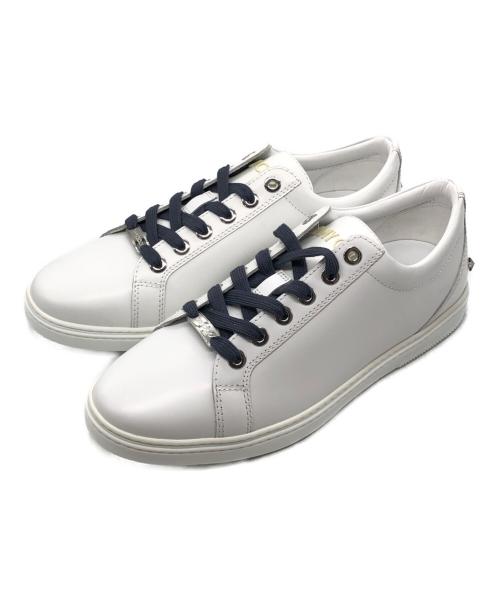 JIMMY CHOO（ジミーチュウ）JIMMY CHOO (ジミーチュウ) CASH スタッズ レザー スニーカー ホワイト サイズ:SIZE 43の古着・服飾アイテム