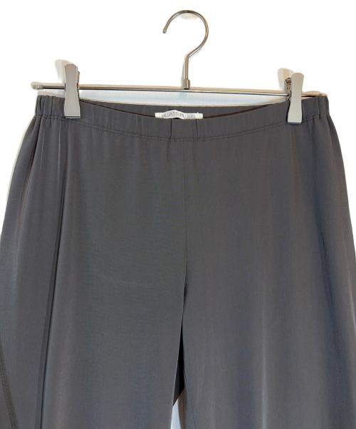 PLEATS PLEASE（プリーツプリーズ）PLEATS PLEASE (プリーツプリーズ) ナイロンパンツ グレー サイズ:3の古着・服飾アイテム