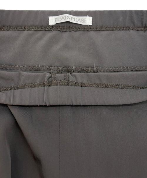 PLEATS PLEASE（プリーツプリーズ）PLEATS PLEASE (プリーツプリーズ) ナイロンパンツ グレー サイズ:3の古着・服飾アイテム