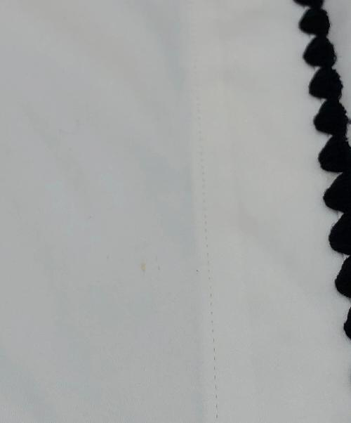 YORI（ヨリ）yori (ヨリ) ハマグリ刺繍ブラウス ホワイト サイズ:36の古着・服飾アイテム