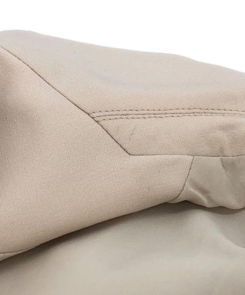 ARMANI COLLEZIONI（アルマーニ コレツィオーニ）ARMANI COLLEZIONI (アルマーニ コレツィオーニ) 3Bジャケット ベージュ サイズ:38の古着・服飾アイテム