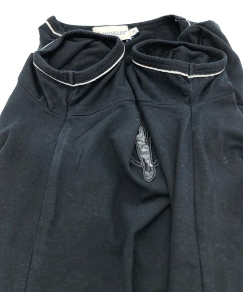 MONCLER（モンクレール）MONCLER (モンクレール) 筆記体ロゴ 刺繍 Tシャツ ブラック サイズ:Sの古着・服飾アイテム