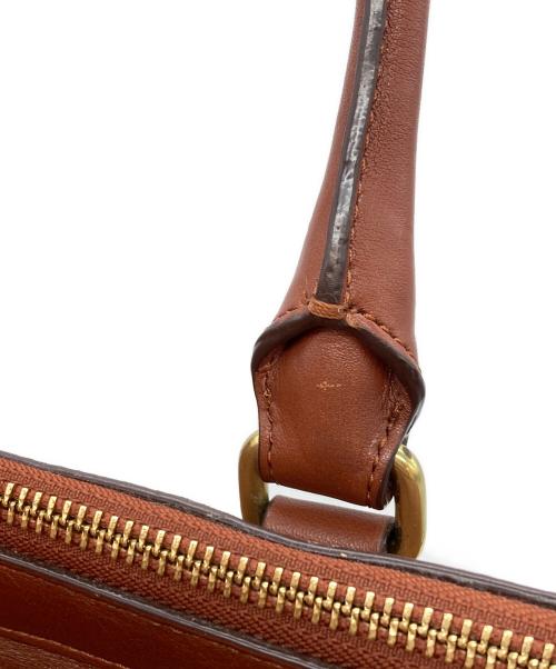 COACH（コーチ）COACH (コーチ) レガシー ハーパー トリプル ジップ サッチェル ブラウンの古着・服飾アイテム