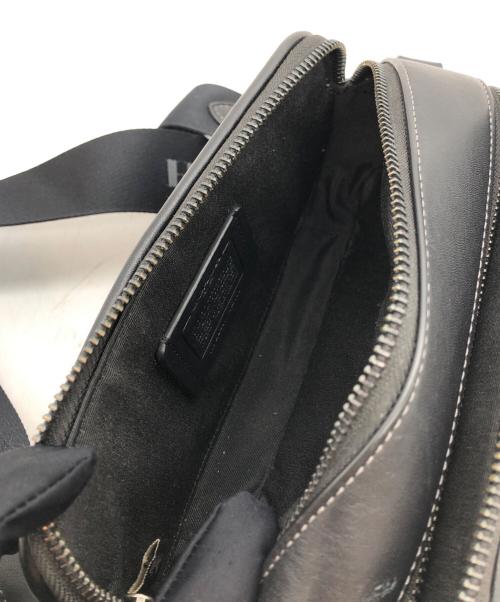 COACH（コーチ）COACH (コーチ) ショルダーポーチ ブラックの古着・服飾アイテム
