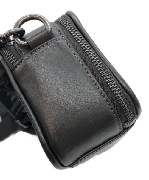 COACH（コーチ）COACH (コーチ) ショルダーポーチ ブラックの古着・服飾アイテム