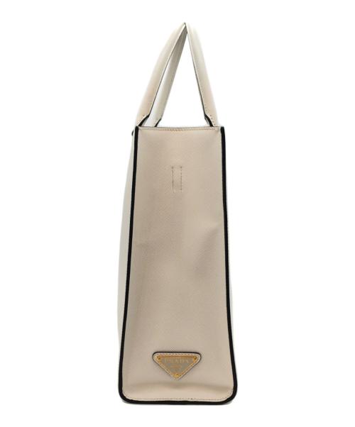 PRADA（プラダ）PRADA (プラダ) サフィアーノラクスバック ホワイトの古着・服飾アイテム