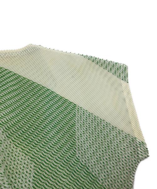 ISSEY MIYAKE（イッセイミヤケ）ISSEY MIYAKE (イッセイミヤケ) デザインプリーツワンピース グリーン サイズ:２の古着・服飾アイテム