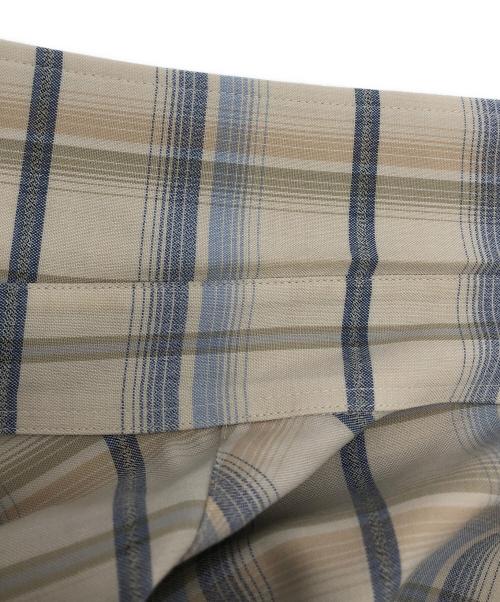 AURALEE（オーラリー）AURALEE (オーラリー) SUPER LIGHT WOOL CHECK SHIRTS ベージュ サイズ:3の古着・服飾アイテム