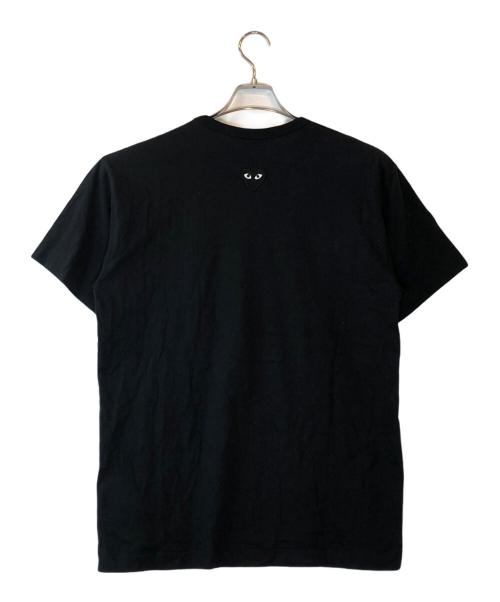 PLAY COMME des GARCONS（プレイコムデギャルソン）PLAY COMME des GARCONS (プレイコムデギャルソン) T-Shirt With Black Emblem On The Back White ブラック サイズ:XLの古着・服飾アイテム