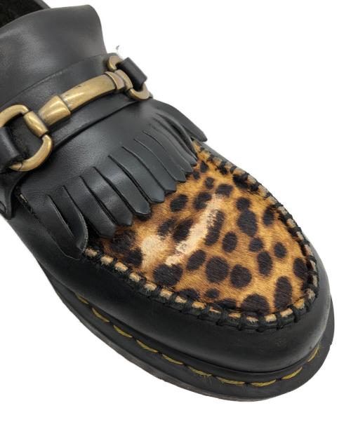Dr.Martens（ドクターマーチン）Dr.Martens (ドクターマーチン) ADRIAN SNAFFLE レオパードローファー ブラック サイズ:UK8の古着・服飾アイテム