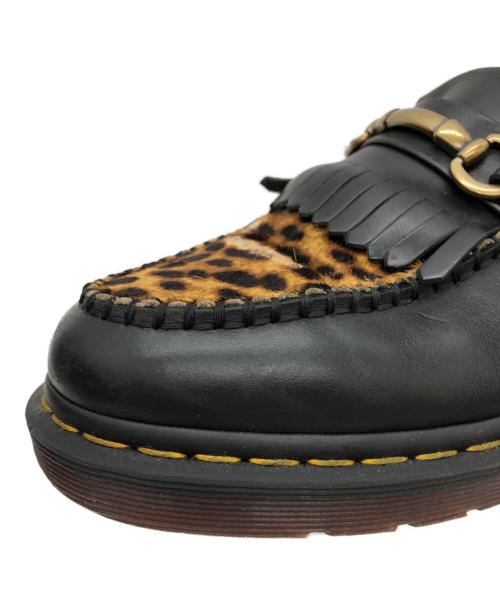 Dr.Martens（ドクターマーチン）Dr.Martens (ドクターマーチン) ADRIAN SNAFFLE レオパードローファー ブラック サイズ:UK8の古着・服飾アイテム