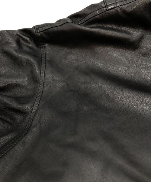 ISSEY MIYAKE（イッセイミヤケ）ISSEY MIYAKE (イッセイミヤケ) ノーカラーレザージャケット ブラック サイズ:9の古着・服飾アイテム