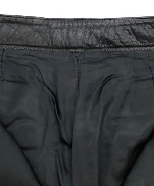 YOSHIYUKI KONISHI（ヨシユキコニシ）YOSHIYUKI KONISHI (ヨシユキコニシ) サイドジップレザーパンツ ブラック サイズ:LARGEの古着・服飾アイテム