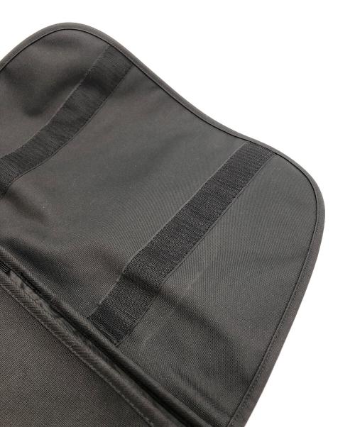 CarHartt（カーハート）CarHartt (カーハート) JAKE MESSENGER BAG ブラック 未使用品の古着・服飾アイテム